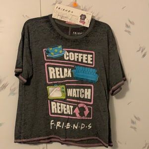 NWT m(8/10) Friends 3 piece short set